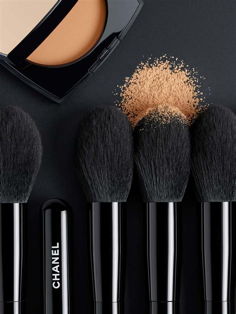 chanel les pinceaux de chanel powder brush|les pinceaux De Chanel brush.